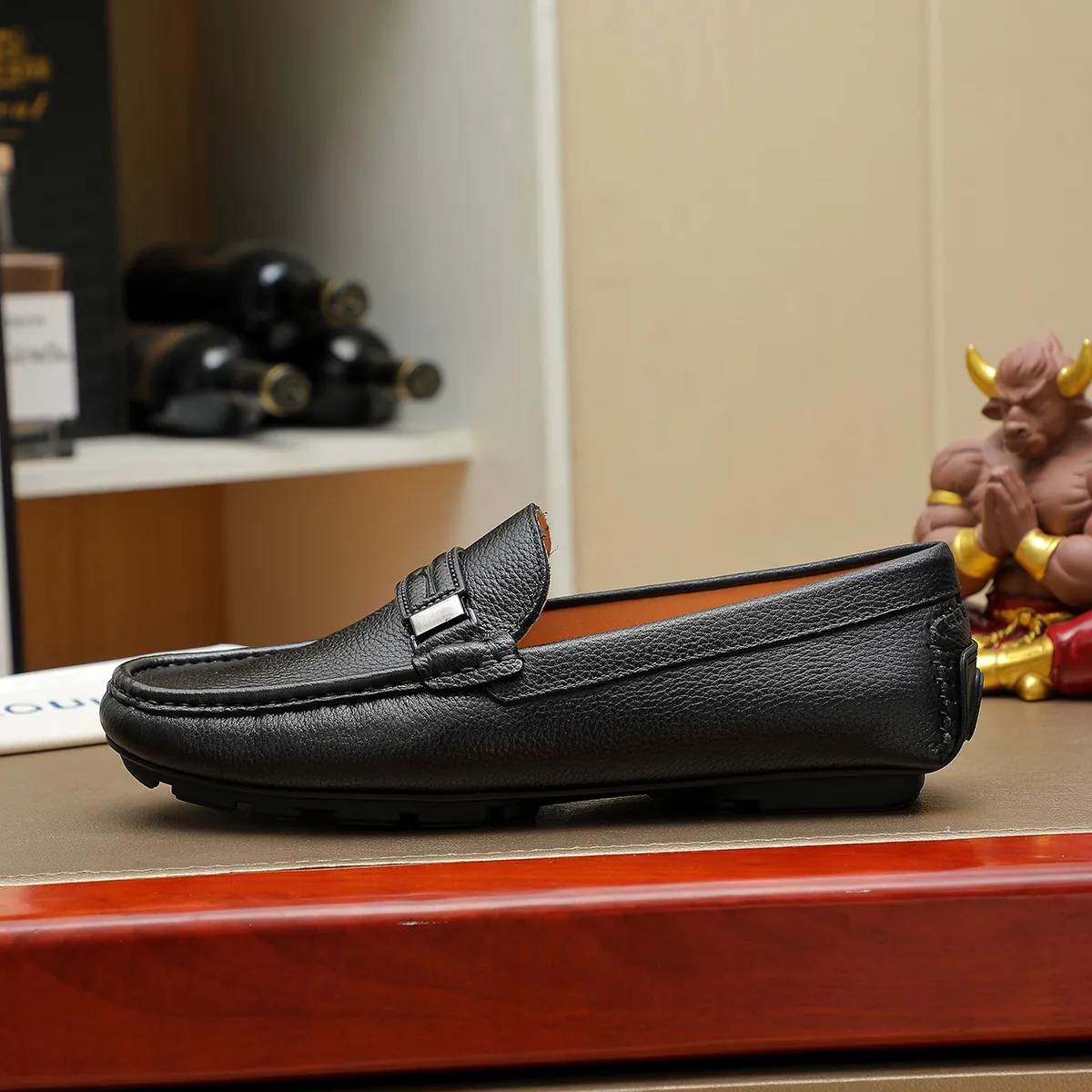 Men's shoes 💰360 💰 LV Louis Vuitton's top-quality Peaches men's shoes 💯Original copy of the official website, the upper is made of imported official website 1:1 material ❌Italian 🇮🇹 cowhide surface, imported pigskin lining. It’s definitely not made with ordinary craftsmanship, it’s the model used by celebrities! The factory’s craftsmanship is designed to create the most perfect shoes for trendy men! Colors available! 38-44 yards